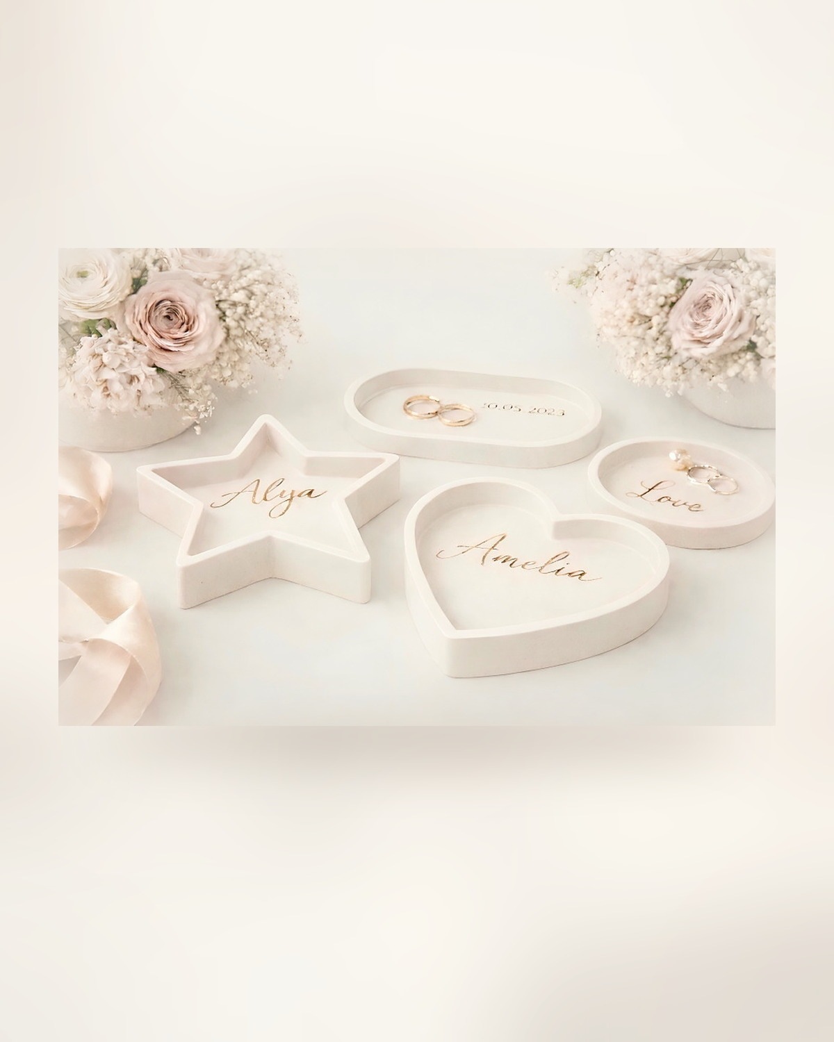 SIGNATURE TRAY